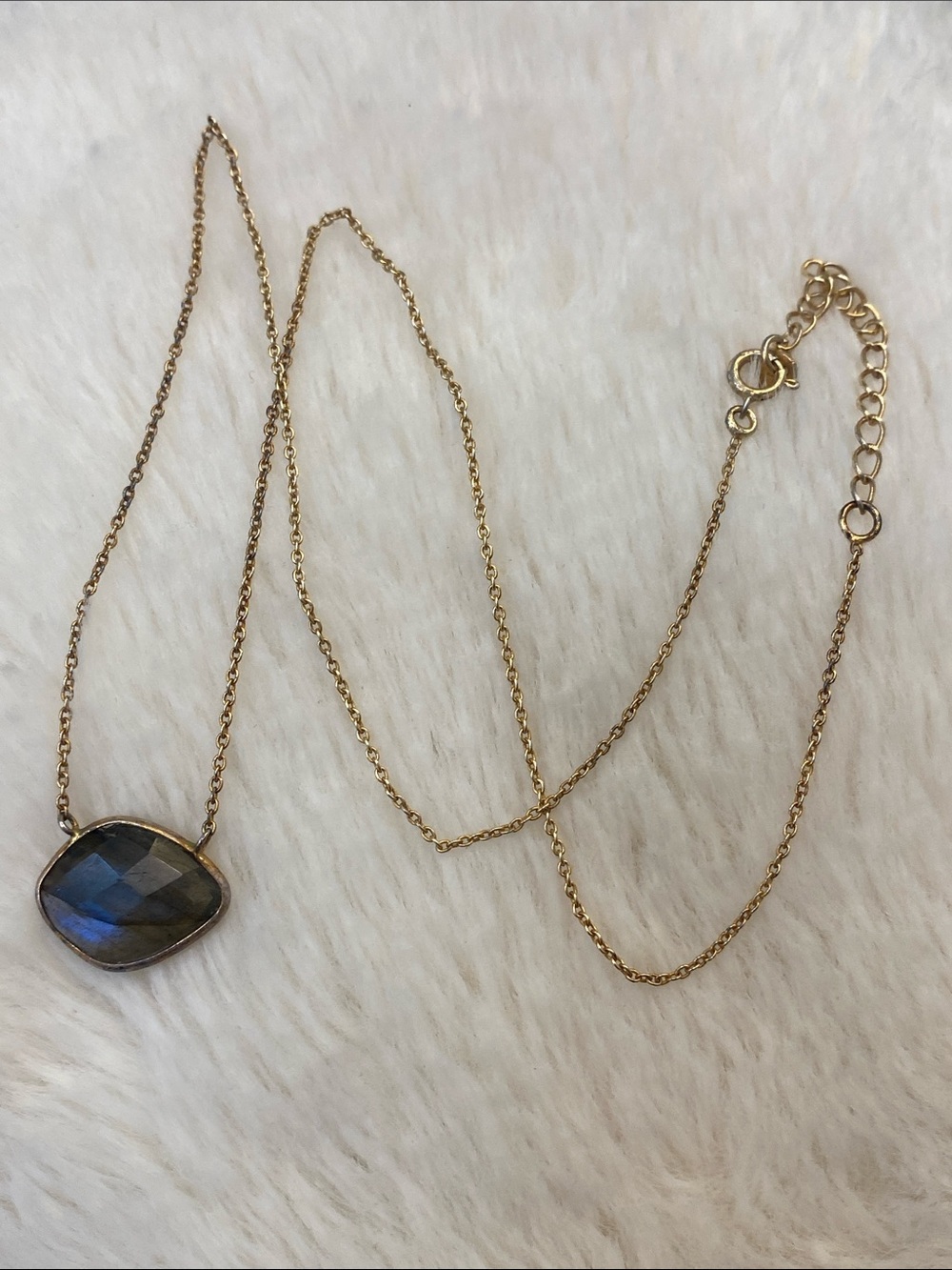 Labradorite Pendant - Picture 4 of 7